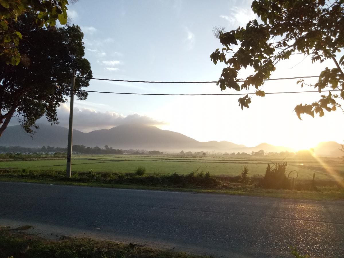 Idul Sunrise View Hotel Pantai Cenang  Buitenkant foto